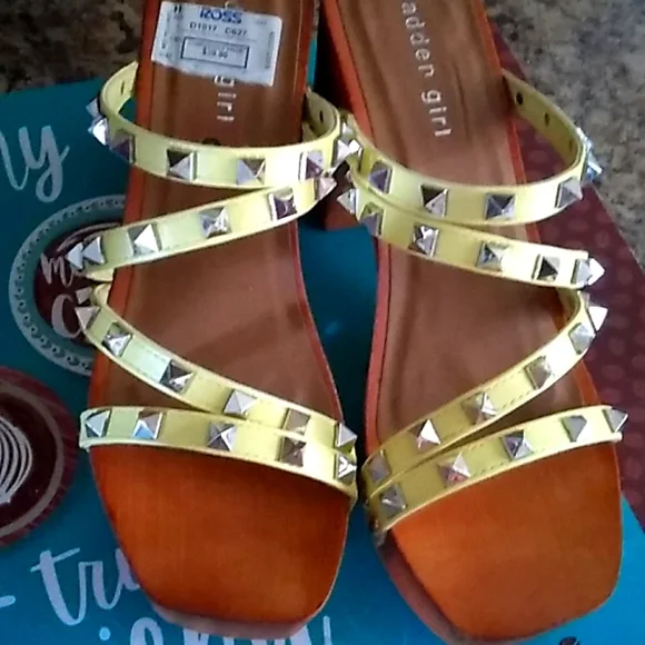 Hells 😍🔥 - Picture 3 of 6